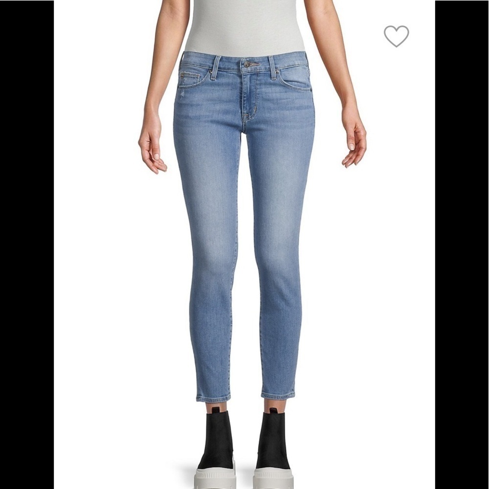- NWT Hudson Krista Super Skinny Blue Jeans light wash mild distressed look